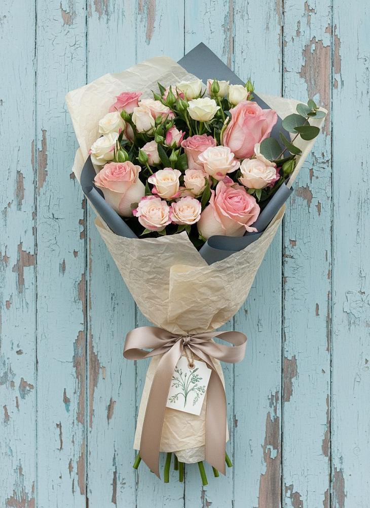 Букет цветов из: Розы в Малояз