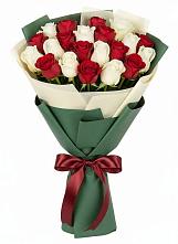 Букет Микс из красных и белых роз #REPLACE_PRED# Малояз