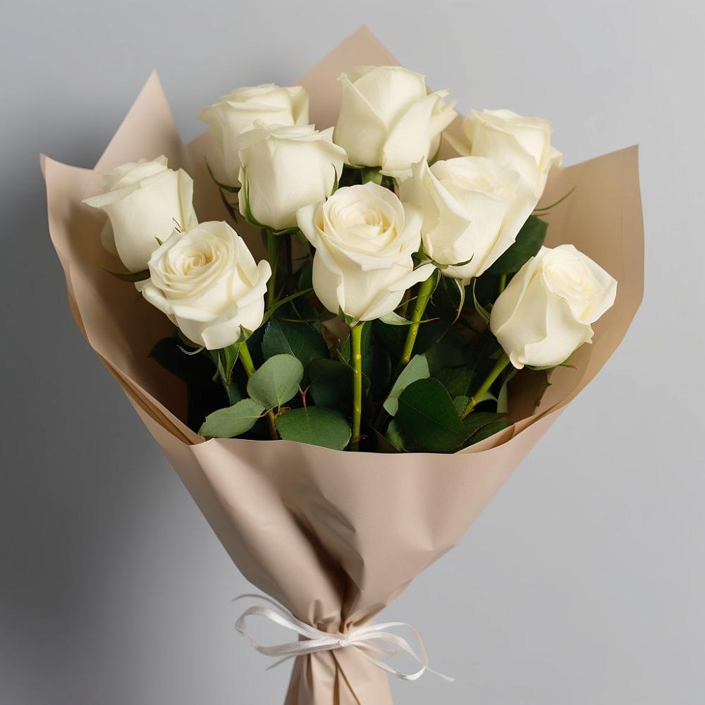 Букет 9 Белых роз Эдлесс Лав в Малояз