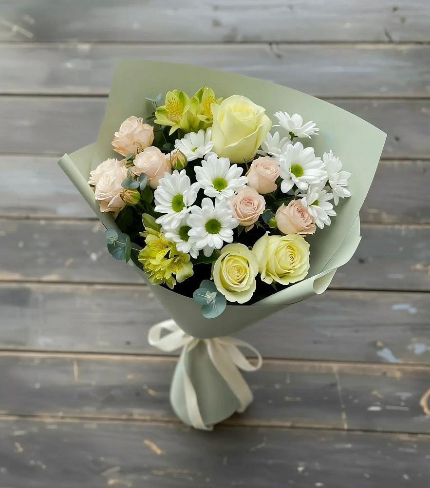 Букет цветов из: Альстромерии, Розы и Хризантемы в Малояз