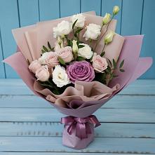Букет цветов из:  Розы и Лизиантусы #REPLACE_PRED# Малояз