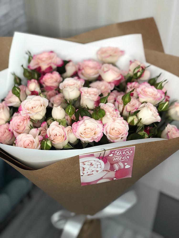 Букет цветов из: Розы в Малояз