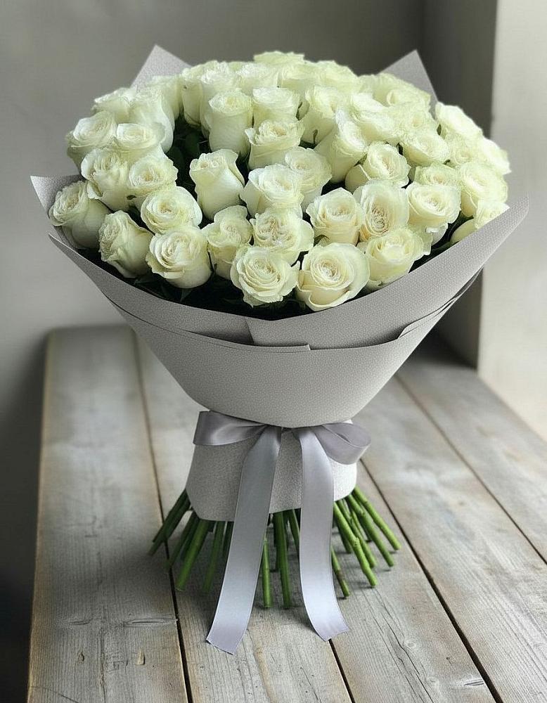 Букет 35 Белых роз в Малояз