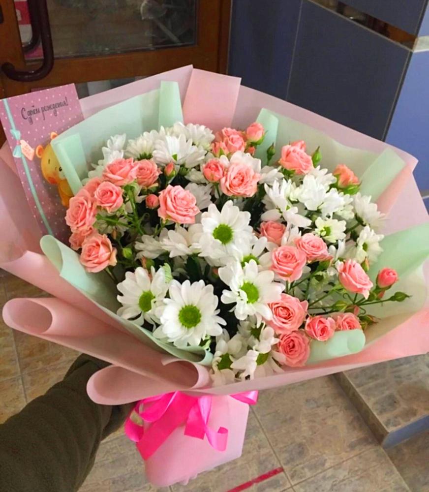 Букет цветов из: Розы и Хризантемы в Малояз