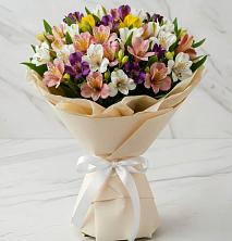 Букет цветов из:  Альстромерии в Малояз
