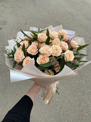 Букет Кремовые розы Латте в Малояз