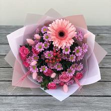 Букет цветов из:  Розы, Герберы и Хризантемы в Малояз