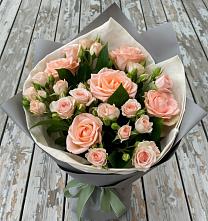 Букет цветов из:  Розы в Малояз