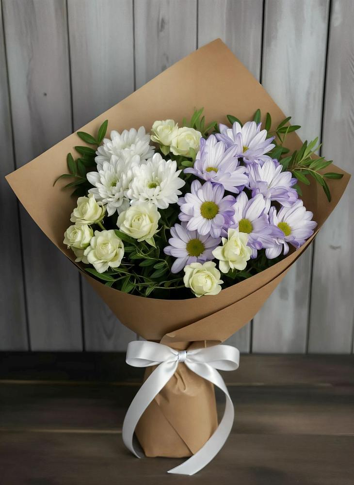 Букет цветов из: Хризантемы и Розы в Малояз